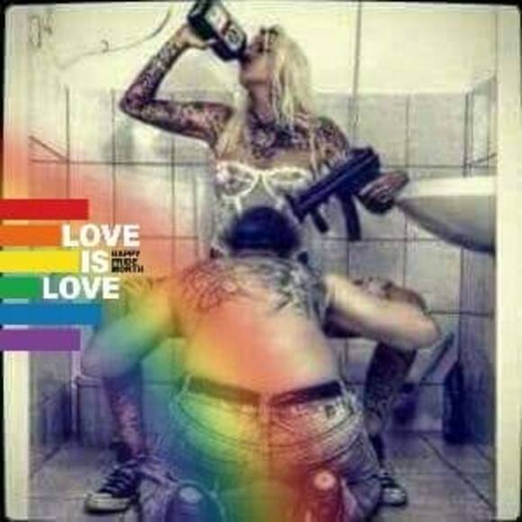 Meet your Posher, Tabitha - Picture 1 of 1